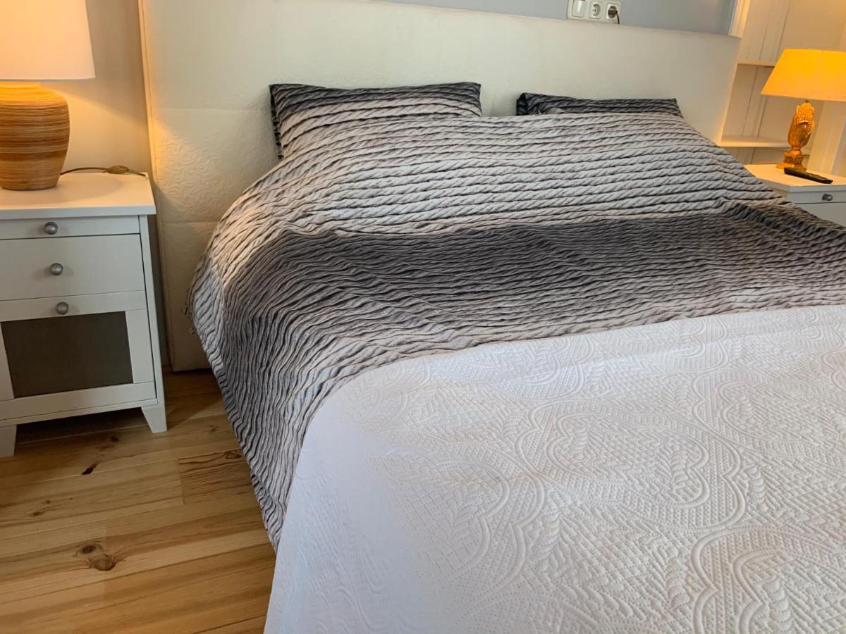 "De Walvisch", Appartement In Authentieke Boerderij Edam Bagian luar foto